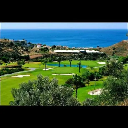 Apartment En Campo De Golf Y Cerca De La Playa *