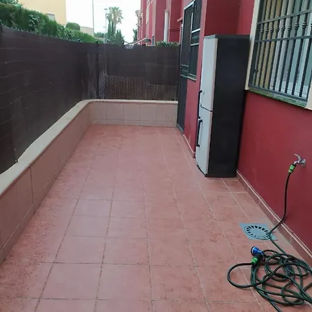 Apartment En Campo De Golf Y Cerca De La Playa
