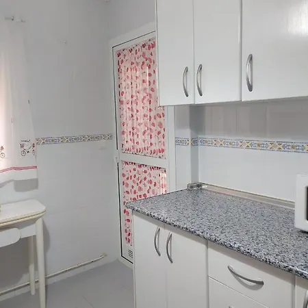 En Campo De Golf Y Cerca De La Playa Apartment *
